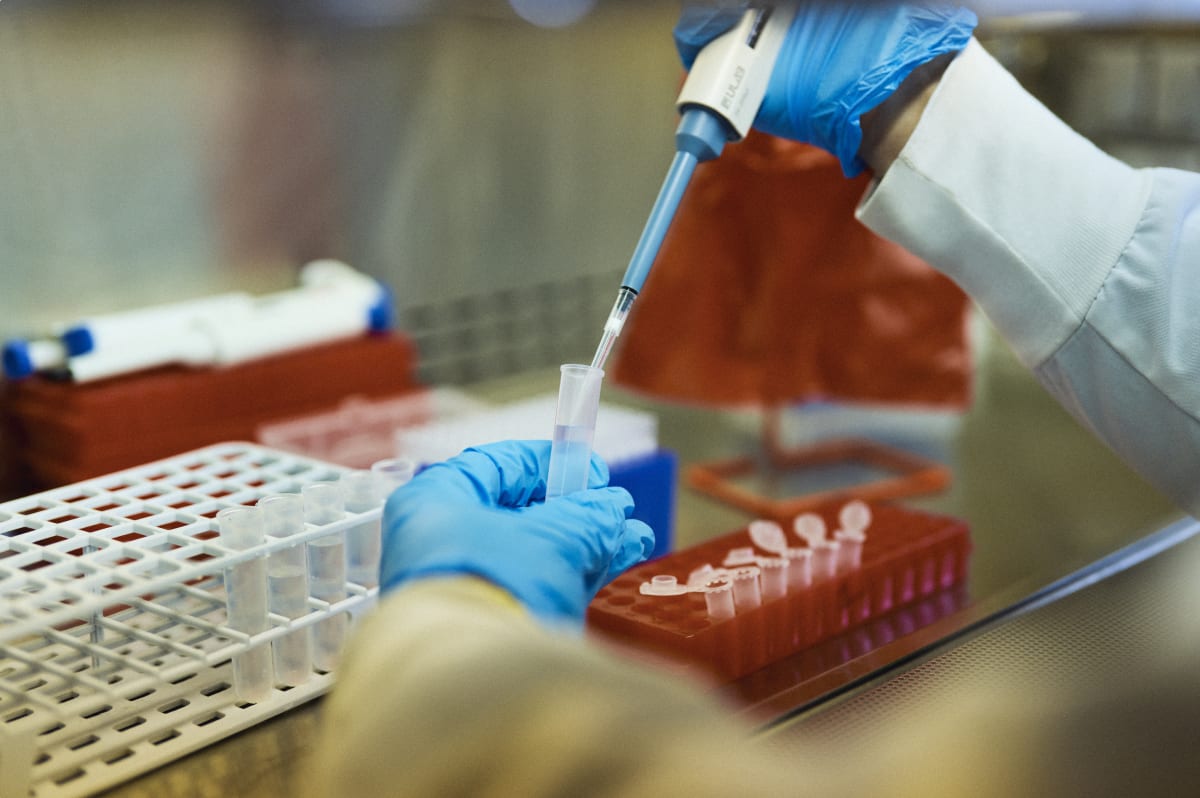 Pipetting in a laboratory